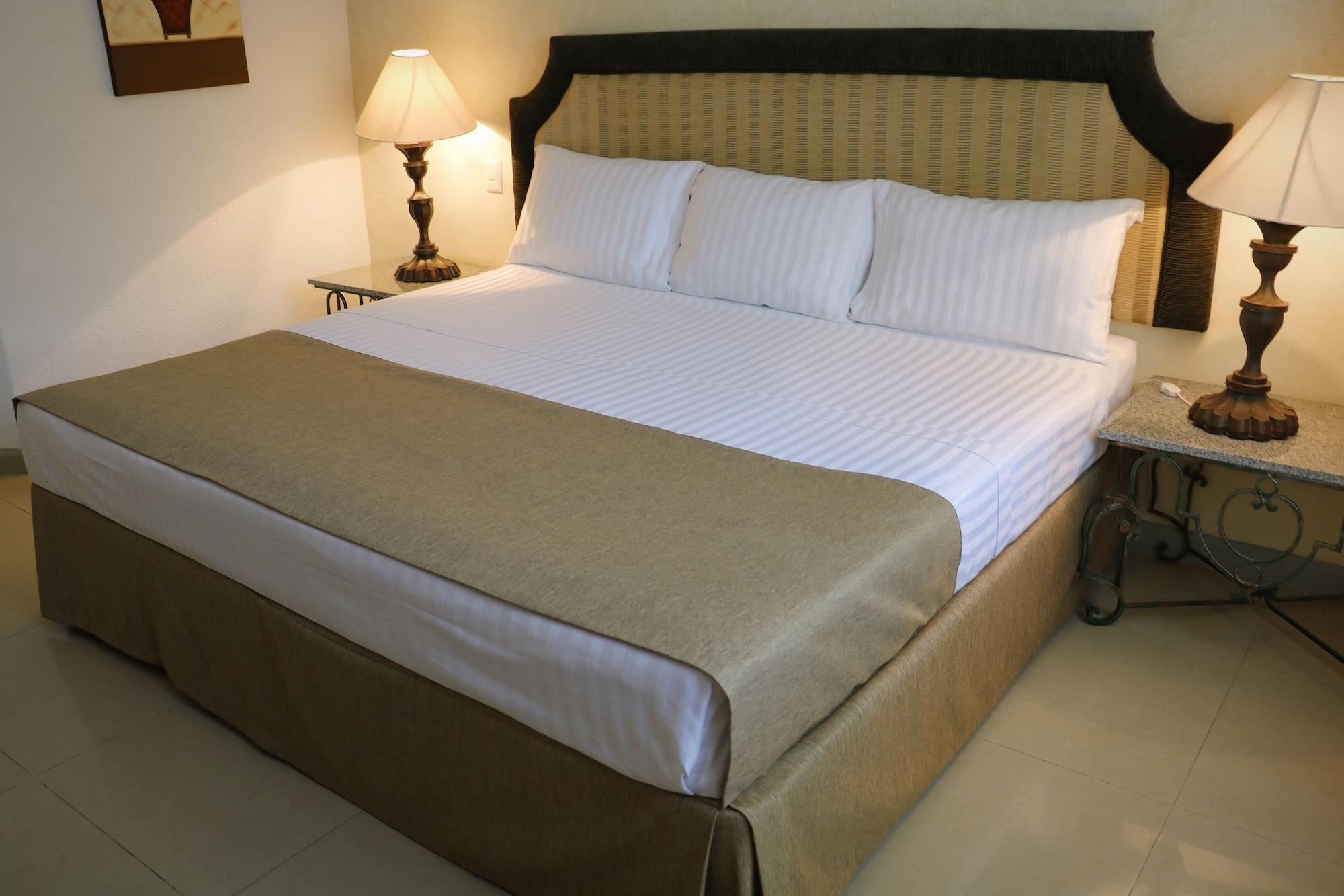 Zar Colima Hotel Exterior photo
