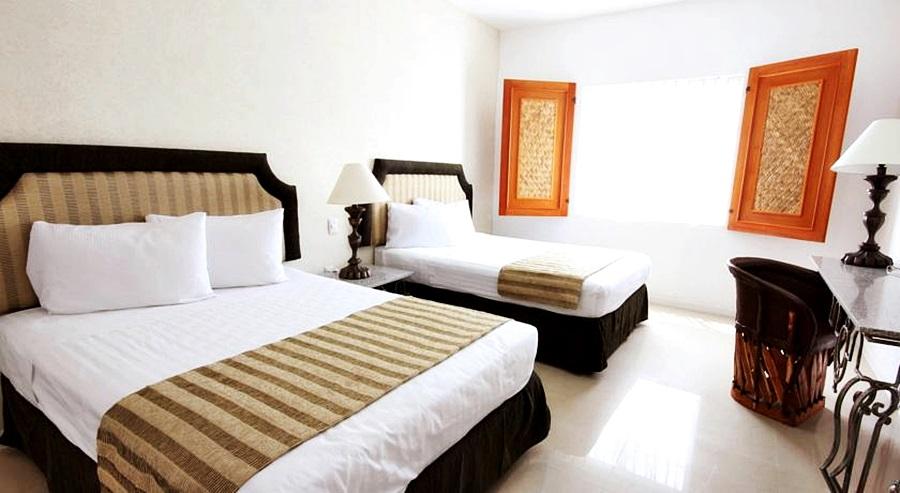 Zar Colima Hotel Exterior photo
