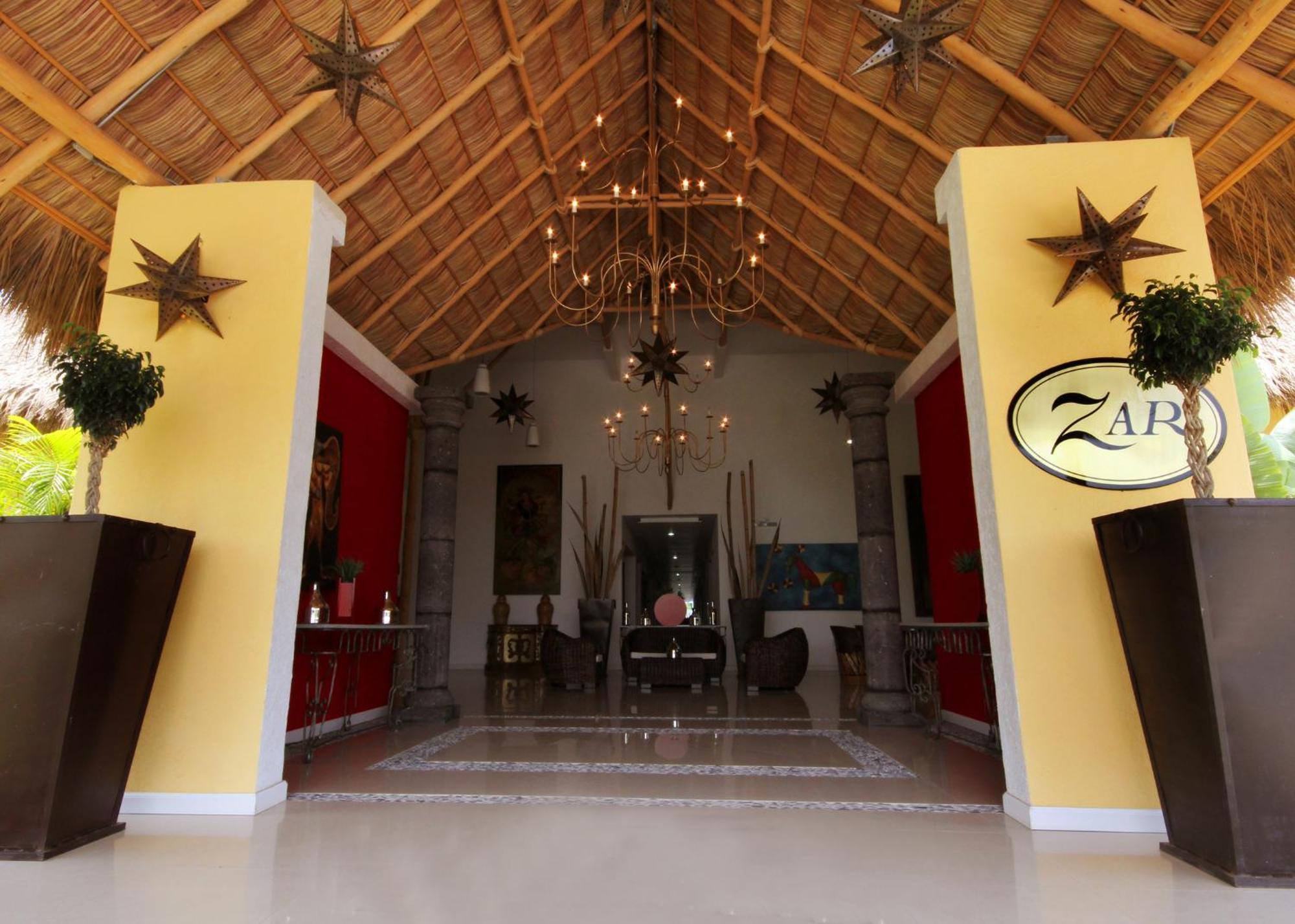 Zar Colima Hotel Exterior photo