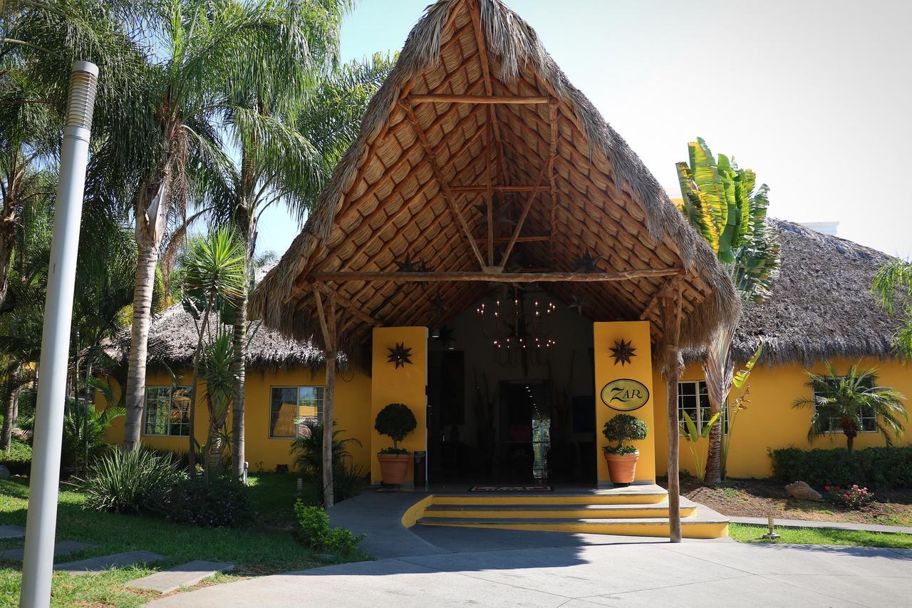 Zar Colima Hotel Exterior photo