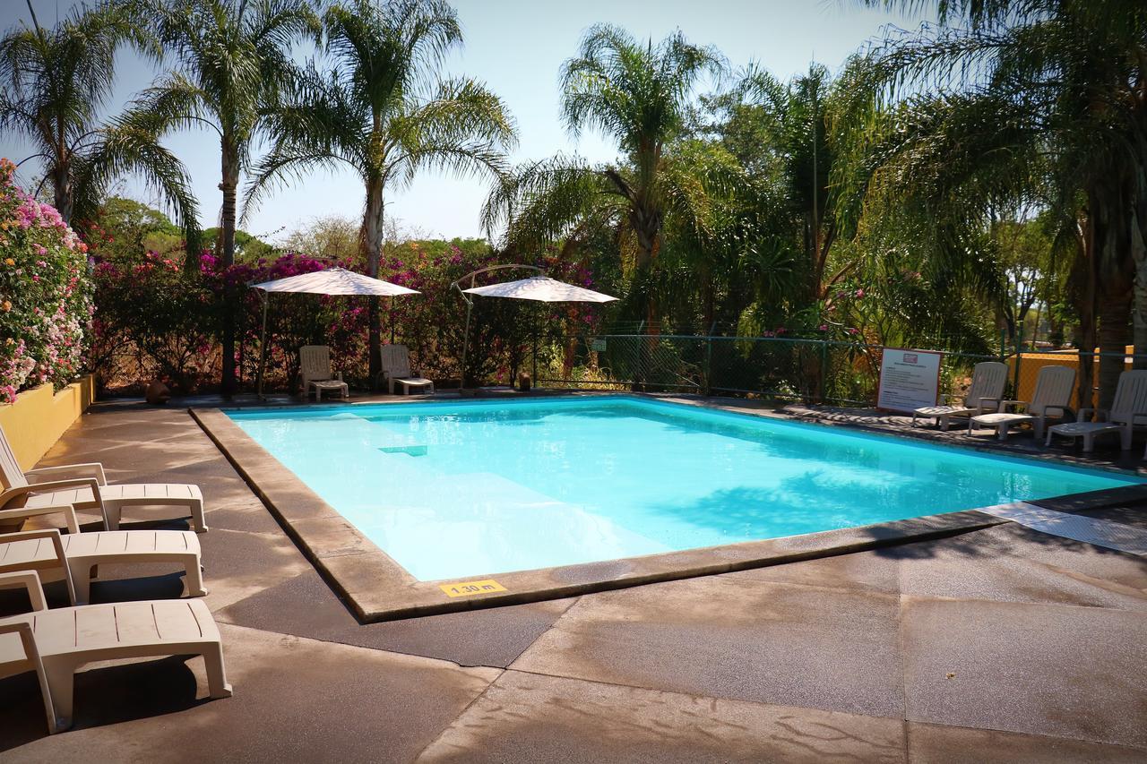 Zar Colima Hotel Exterior photo